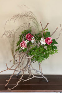 95. Roll & Roll (Grandiflora) with dried Magnolia branches, Japanese Maple and Mexican Feather Grass by Tomoko Lee
